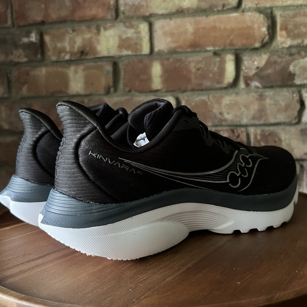 Saucony Kinvara 16 Women's 8 PWRRUN Black Neutral Cushion Running Shoes Sneakers