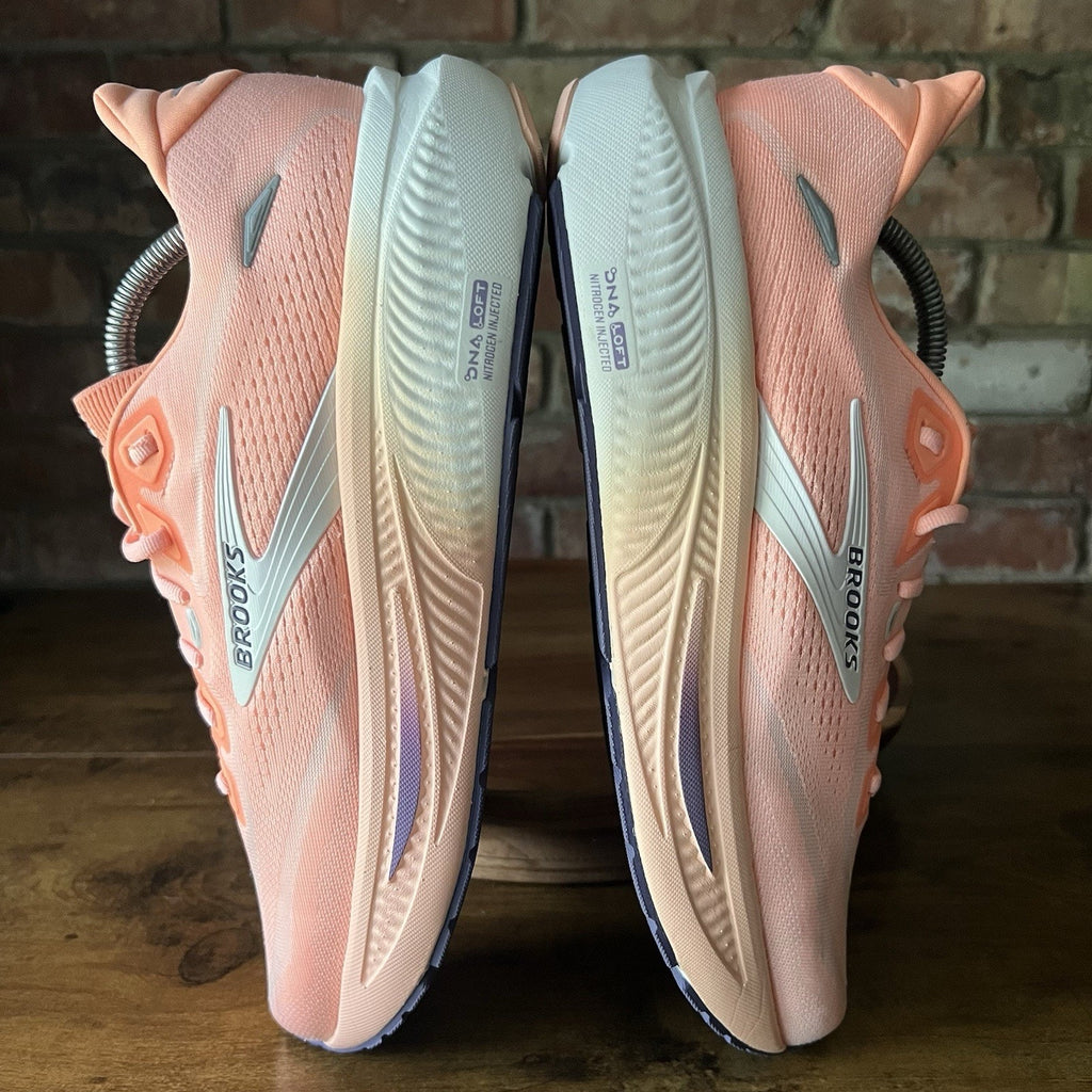Brooks Ghost 18 Neutral Balanced Cushion Running Peach Coconut Shoes Size 11.5