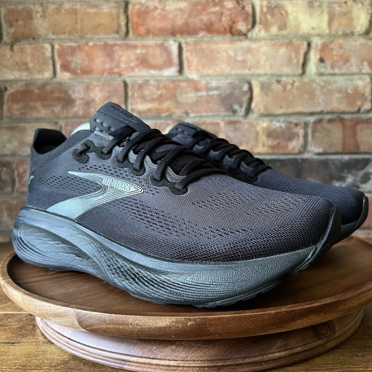 Brooks Adrenaline GTS 25 Black Supportive Women's 11 Running Shoes Sneakers