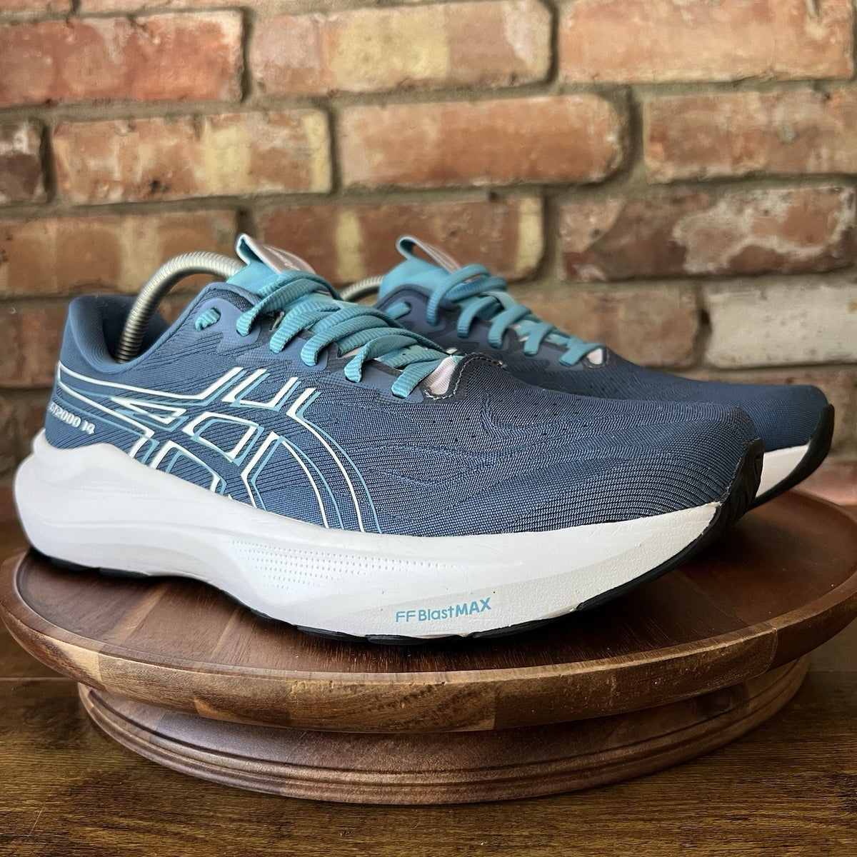 Asics GT-2000 14 Womens Size 10.5 Blue White Max Cushion Running Shoes Sneakers