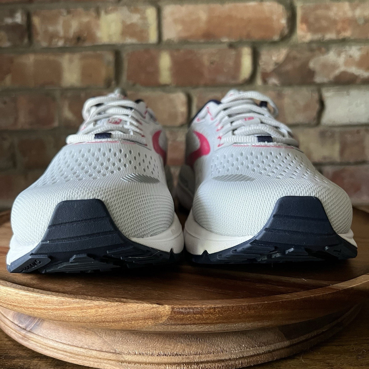 Brooks Addiction GTS 15 Supportive Balanced Running Womens 11 AA Gray Pink Shoes