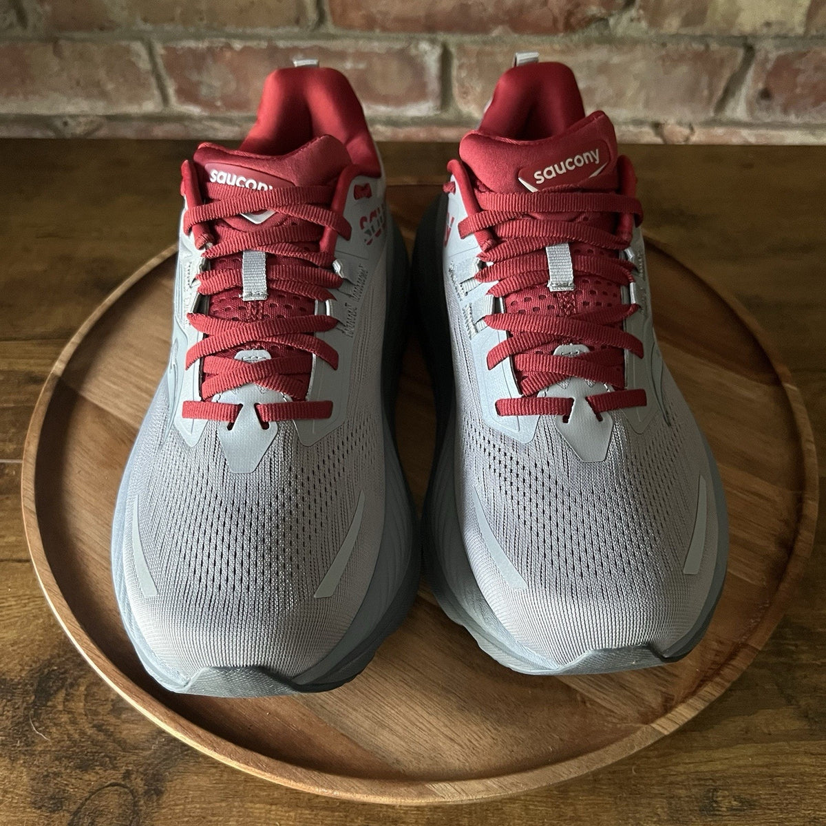 Saucony Hurricane 24 Max Cushion Stability Men's 7.5 Gray Running Shoes Sneakers