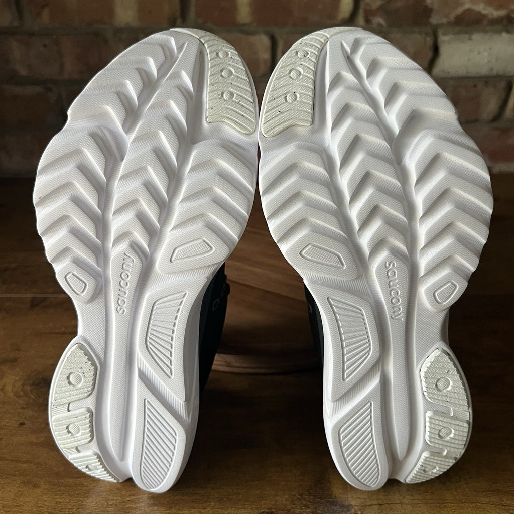 Saucony Kinvara 16 Women's 8 PWRRUN Black Neutral Cushion Running Shoes Sneakers