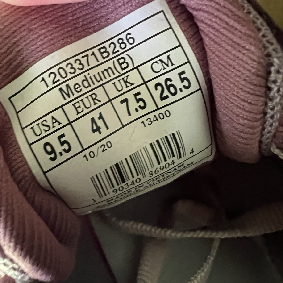 Brooks Revel 4 Running Neutral Cushion Womens 9.5 Rose Pink Sneakers Shoes