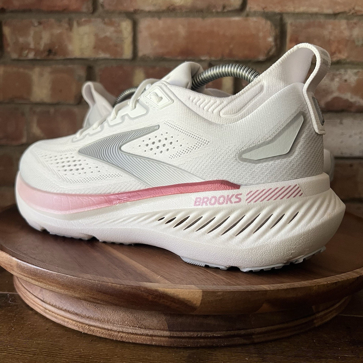 Brooks Glycerin GTS 23 Supportive Womens 10 White Pink Running Shoes Sneakers
