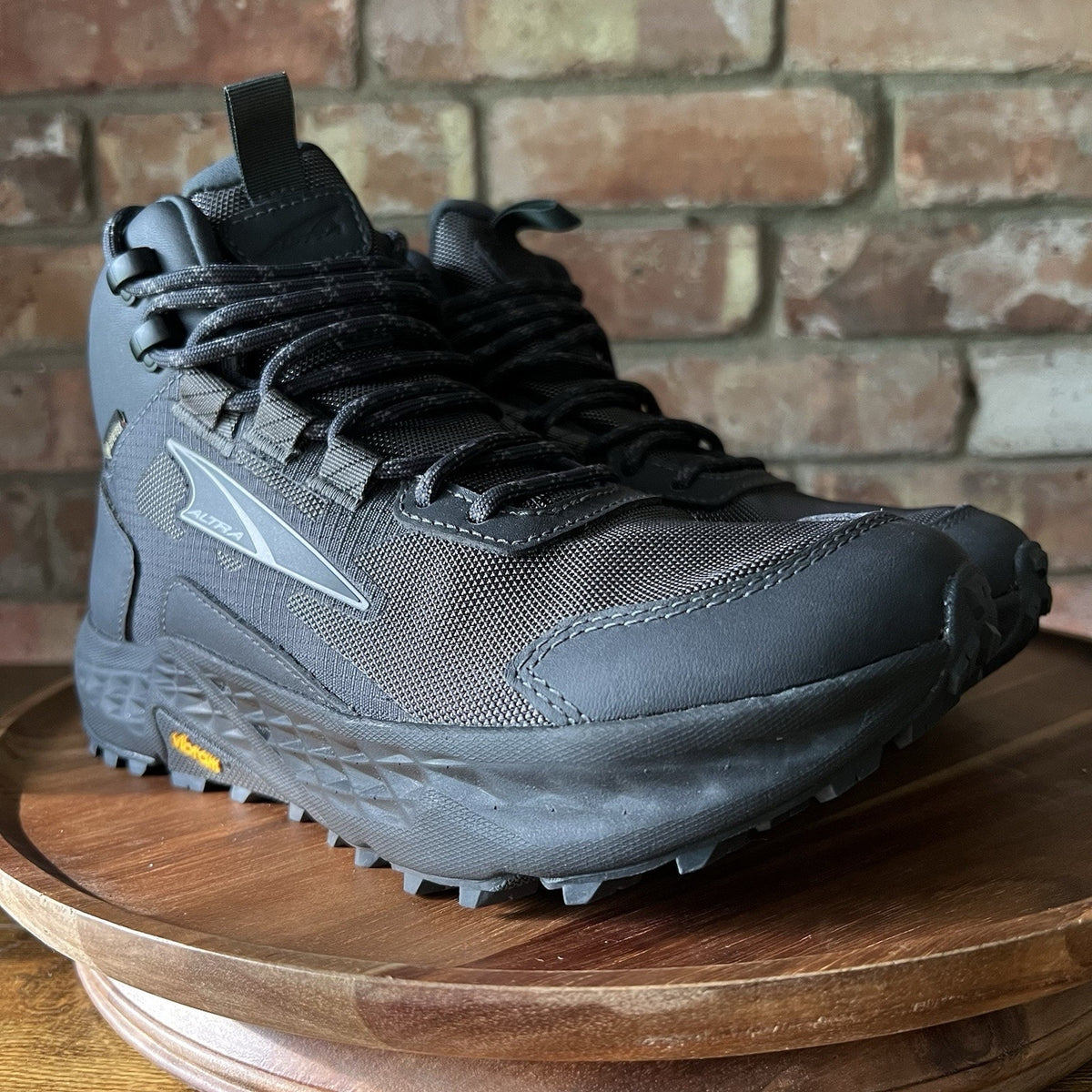 Altra Timp Hiker GTX Womens 6 Black Waterproof Trail Hiking Shoes ALOA85P8000