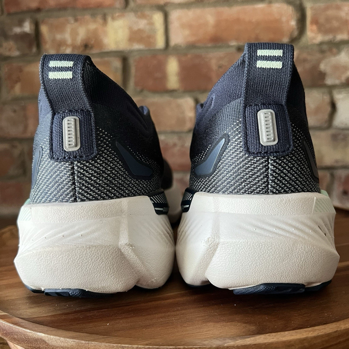 Brooks Glycerin GTS 23 Supportive Plush Cushion Womens 8.5 Blue Running Shoes