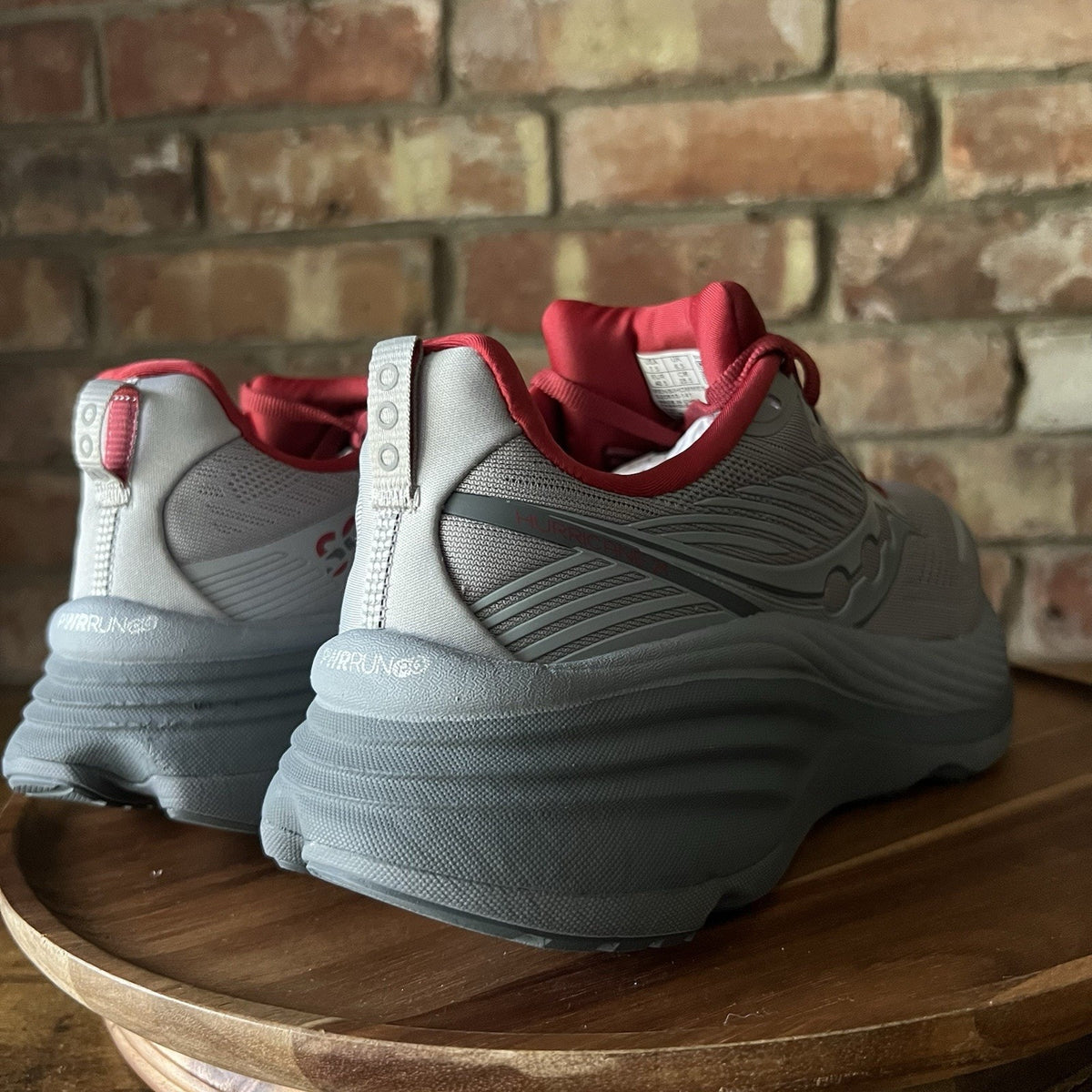 Saucony Hurricane 24 Max Cushion Stability Men's 7.5 Gray Crimson Running Shoes
