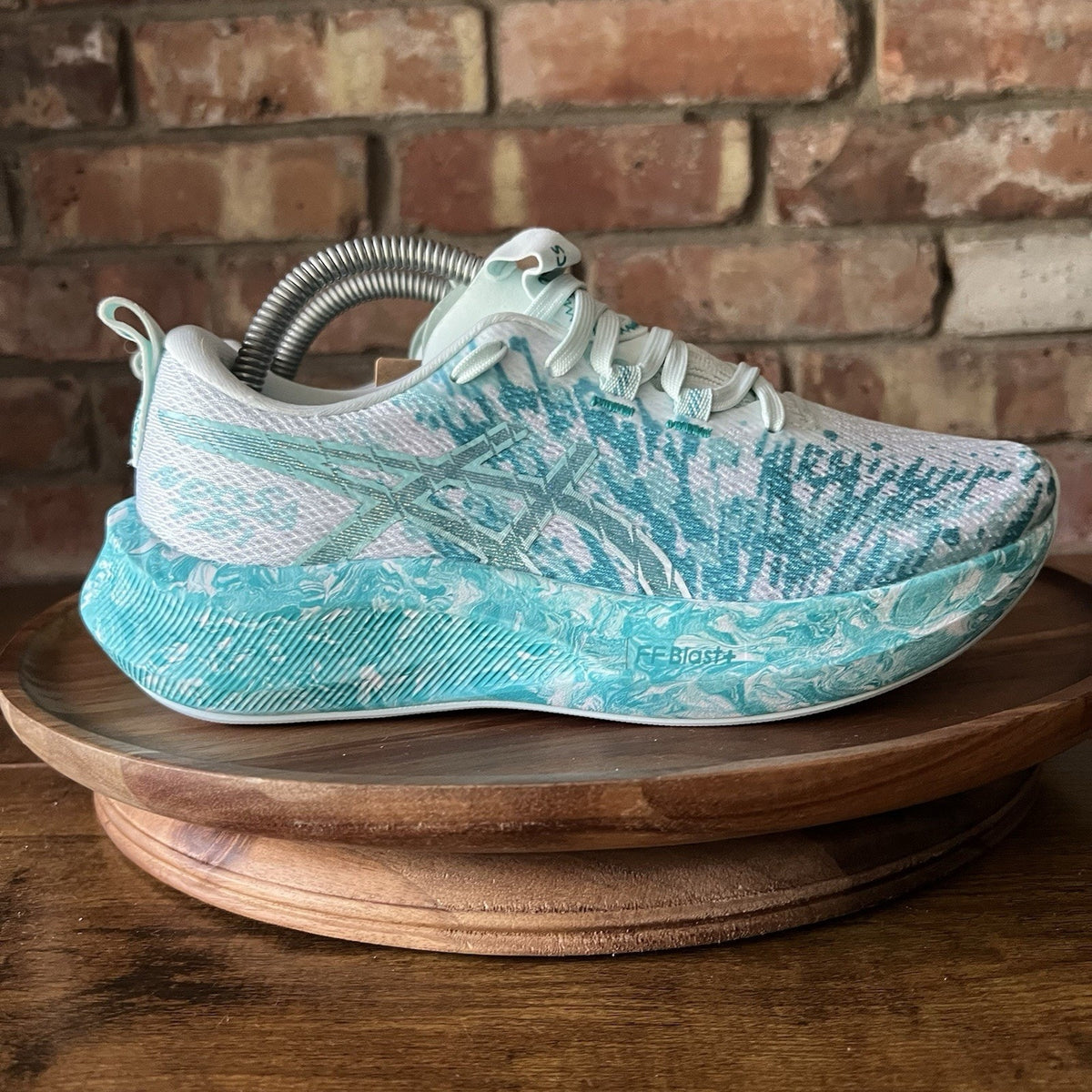 Asics Noosa Tri 16 White Aqua Running Women's 6 FF Blast Cushioned Shoes