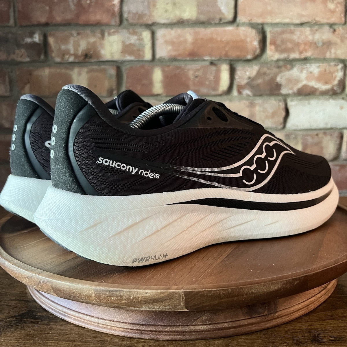 Saucony Ride 18 Mens 11.5 Black Neutral Mid Cushion Running Shoes Sneakers