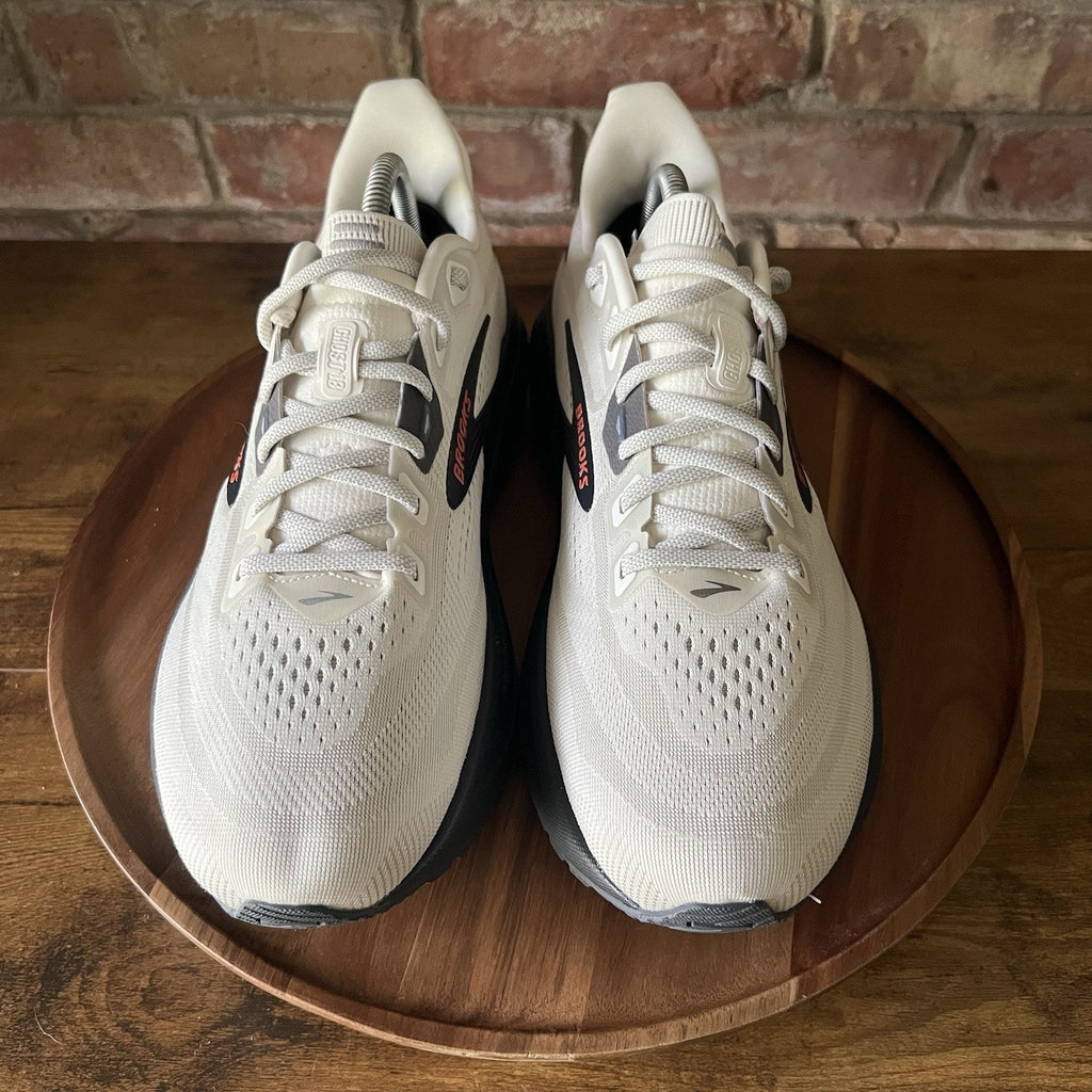 Brooks Ghost 18 Coconut Neutral Balanced Cushion Running Men's 9.5 2E Shoes