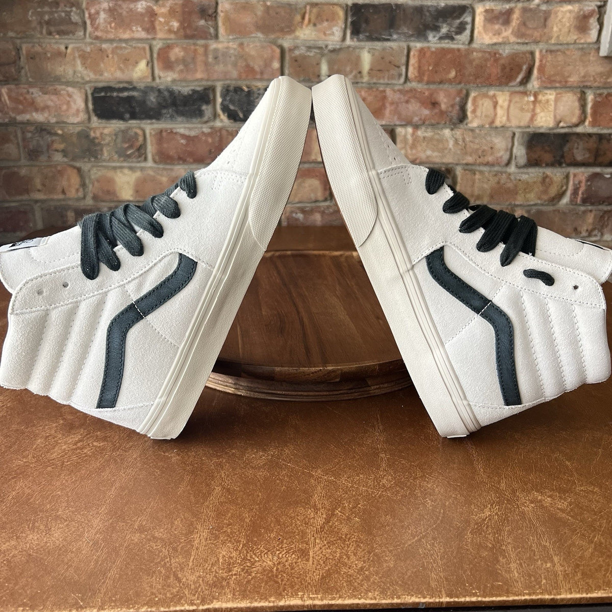 Vans SK8 Hi Oversized Laces White Suede Grey Stripe Womens 9.5 Men's 8 Shoes
