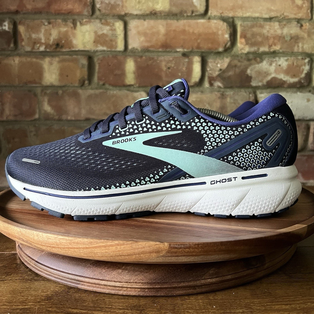 Brooks Ghost 14 Womans 9.5 Neutral Cushion Running Navy White Sneakers Shoes