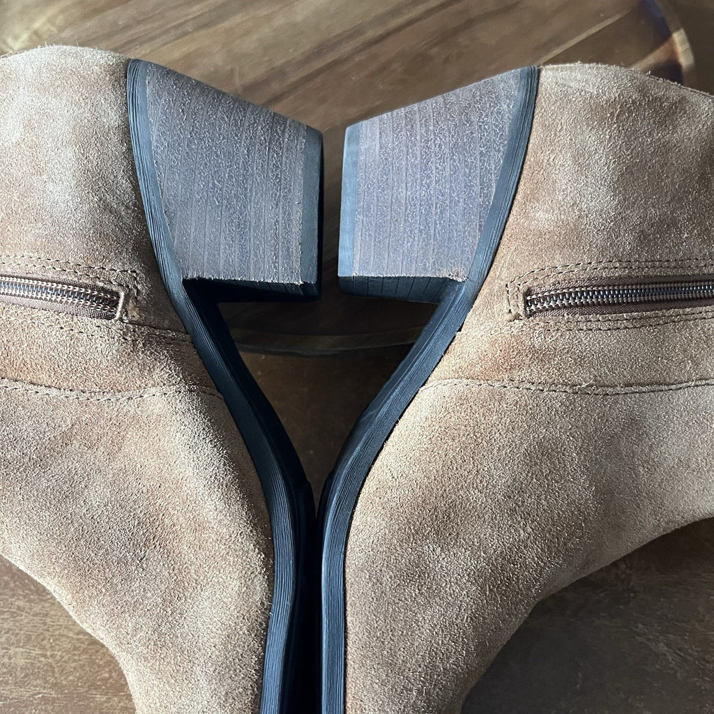Frye Sandra Chelsea Block Heel Western Boots Cognac Suede Leather Women's 9
