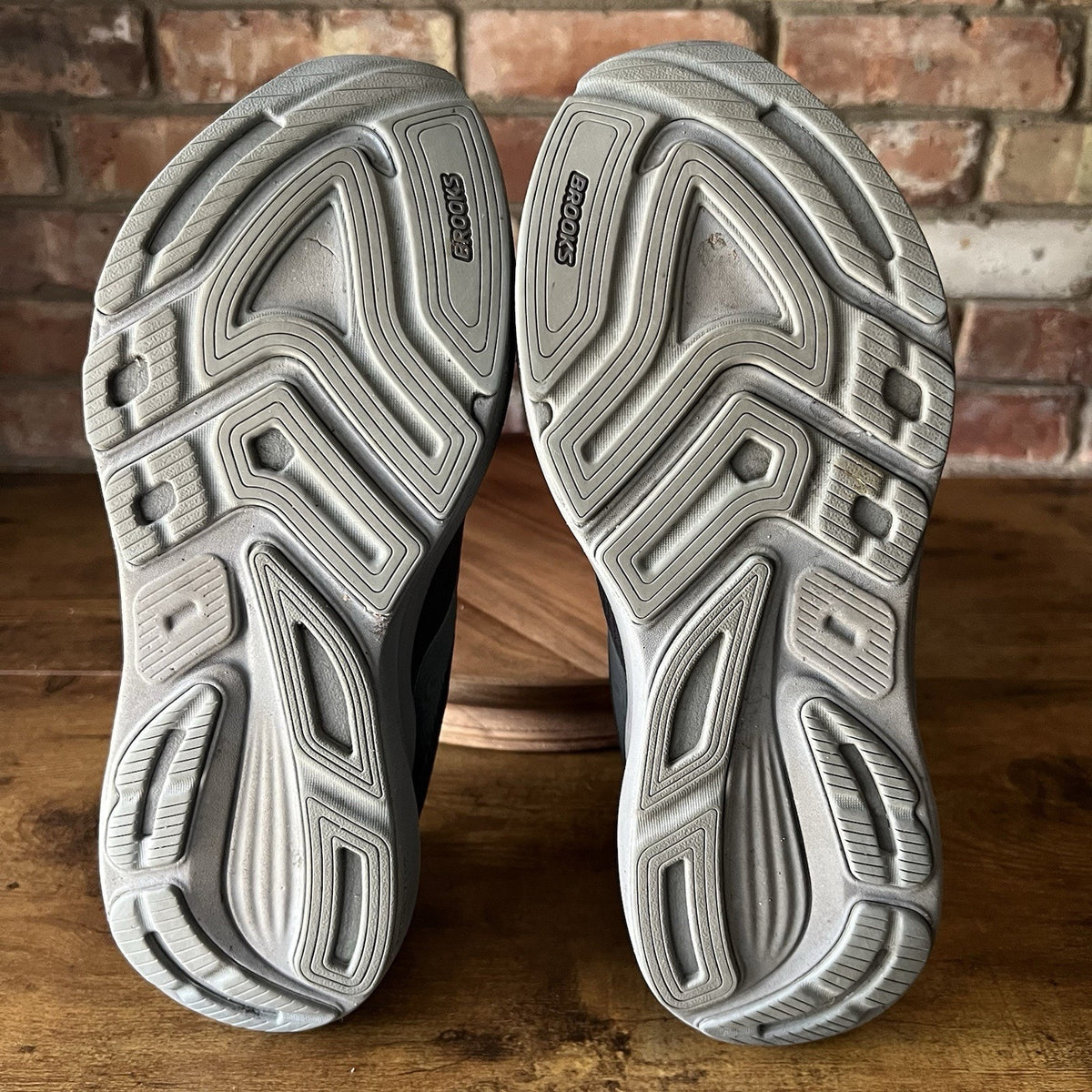 Brooks Revel 8 Men's Gray Mesh Trainer Cushioned Running Shoes Sneakers 11 2E