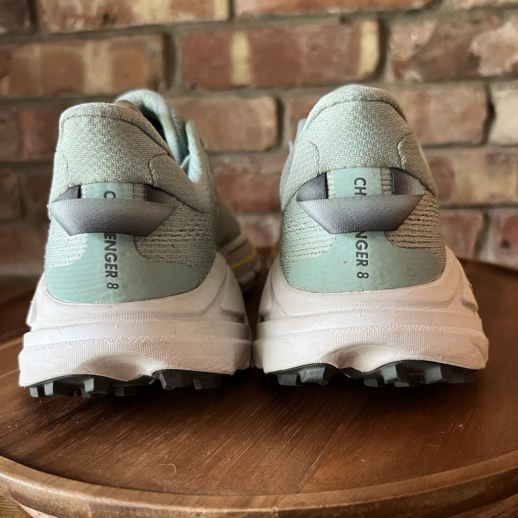 Hoka One One Challenger 8 Womens 7 Green Neutral Balanced Running Shoes Sneakers