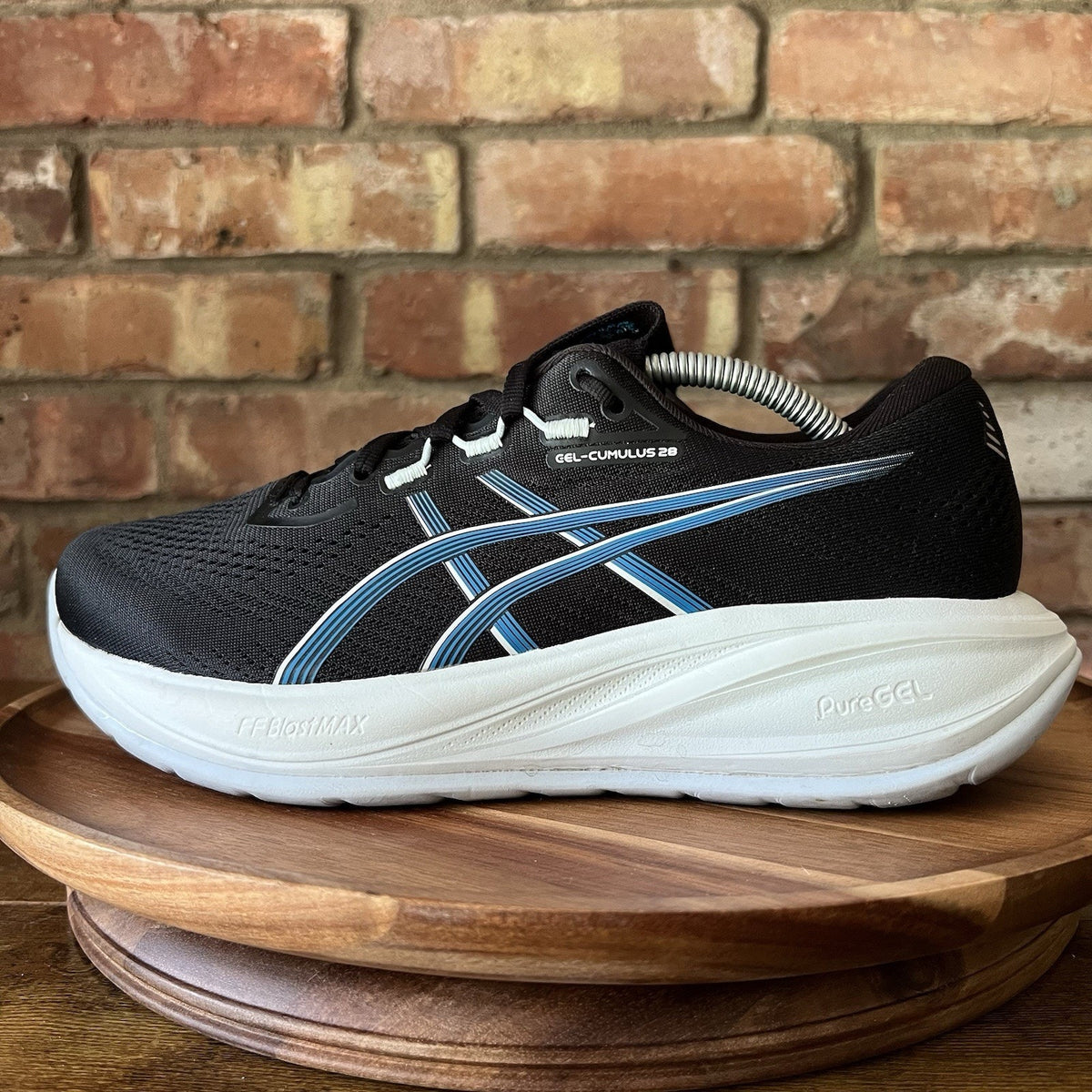 Asics Gel-Cumulus 28 Womens 8 Black Blue Cushioned Running Shoes Sneakers