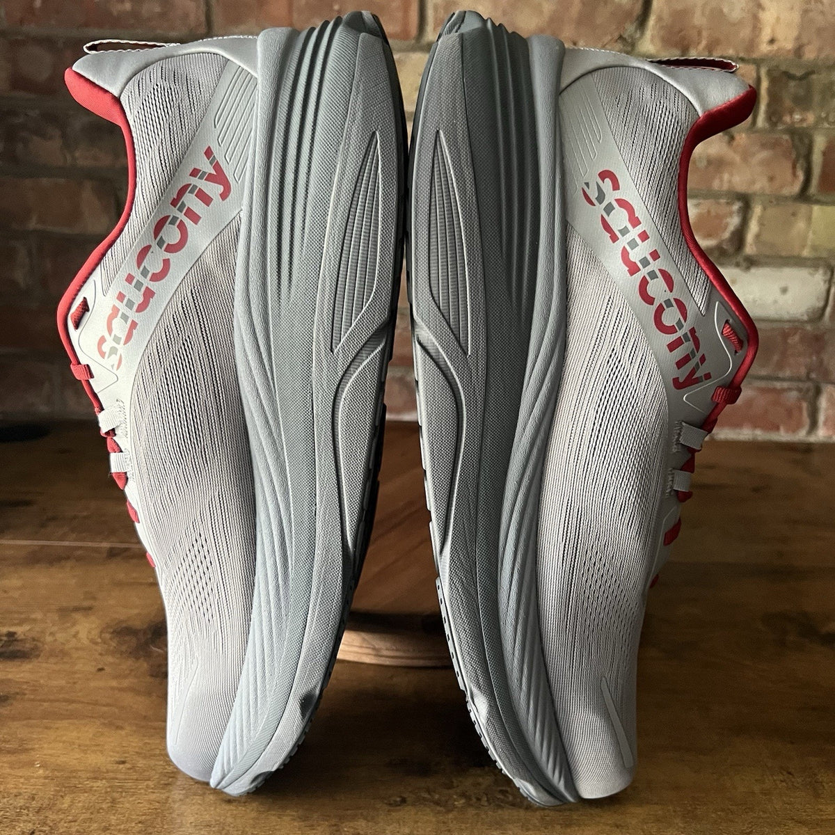 Saucony Hurricane 24 Max Cushion Stability Men's 15 Gray Crimson Running Shoes