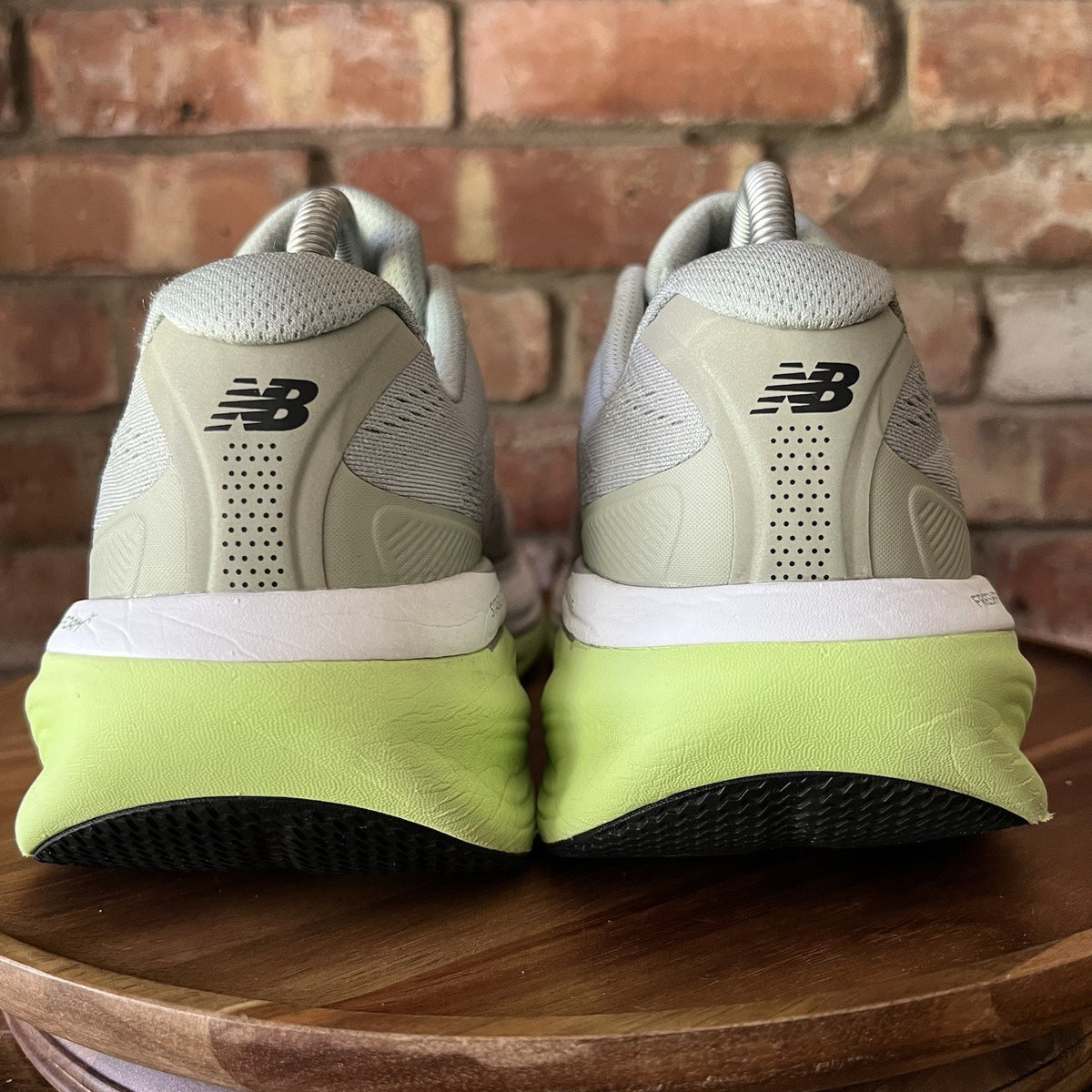 New Balance Fresh Foam X 860v15 Mens Size 9 2E Gray Glow Running Shoes Sneakers
