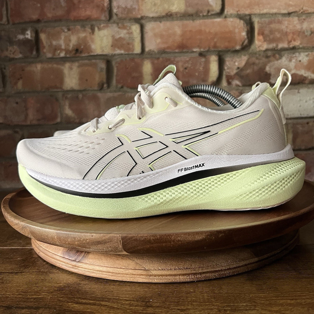 Asics GlideRide Max Cushion Running Womens 7.5 Beige Running Shoes Sneakers