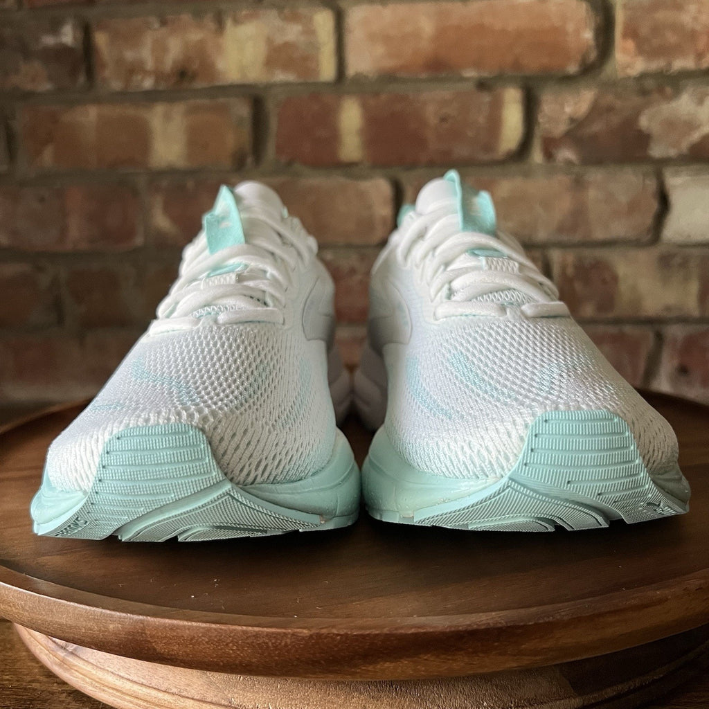Brooks Trace 4 Bright White Aqua Neutral Cushion Trainer Running Women's 7 Shoe