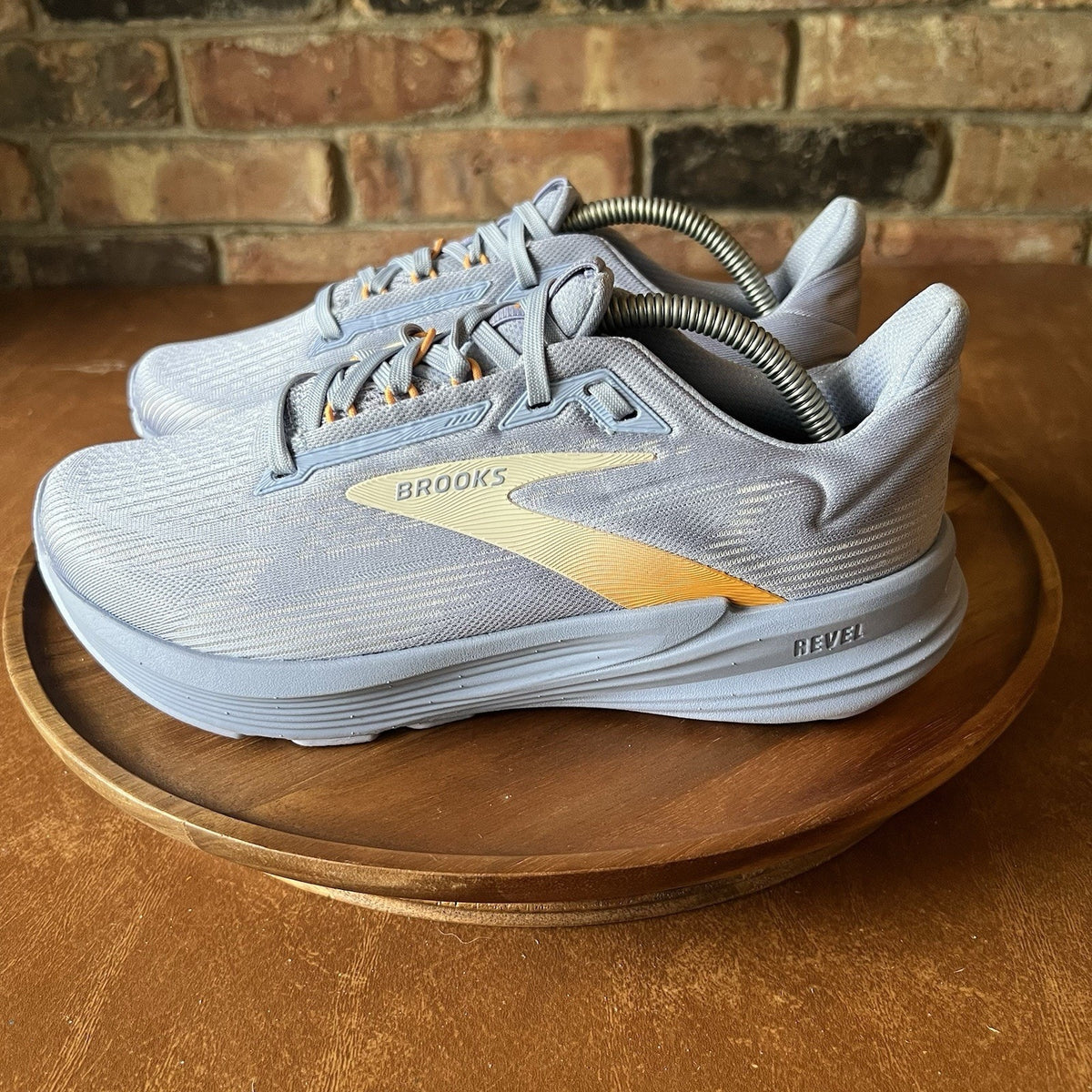 Brooks Revel 8 Blue Orange Women's 7.5 Cushioned Walking Running Shoes Sneakers