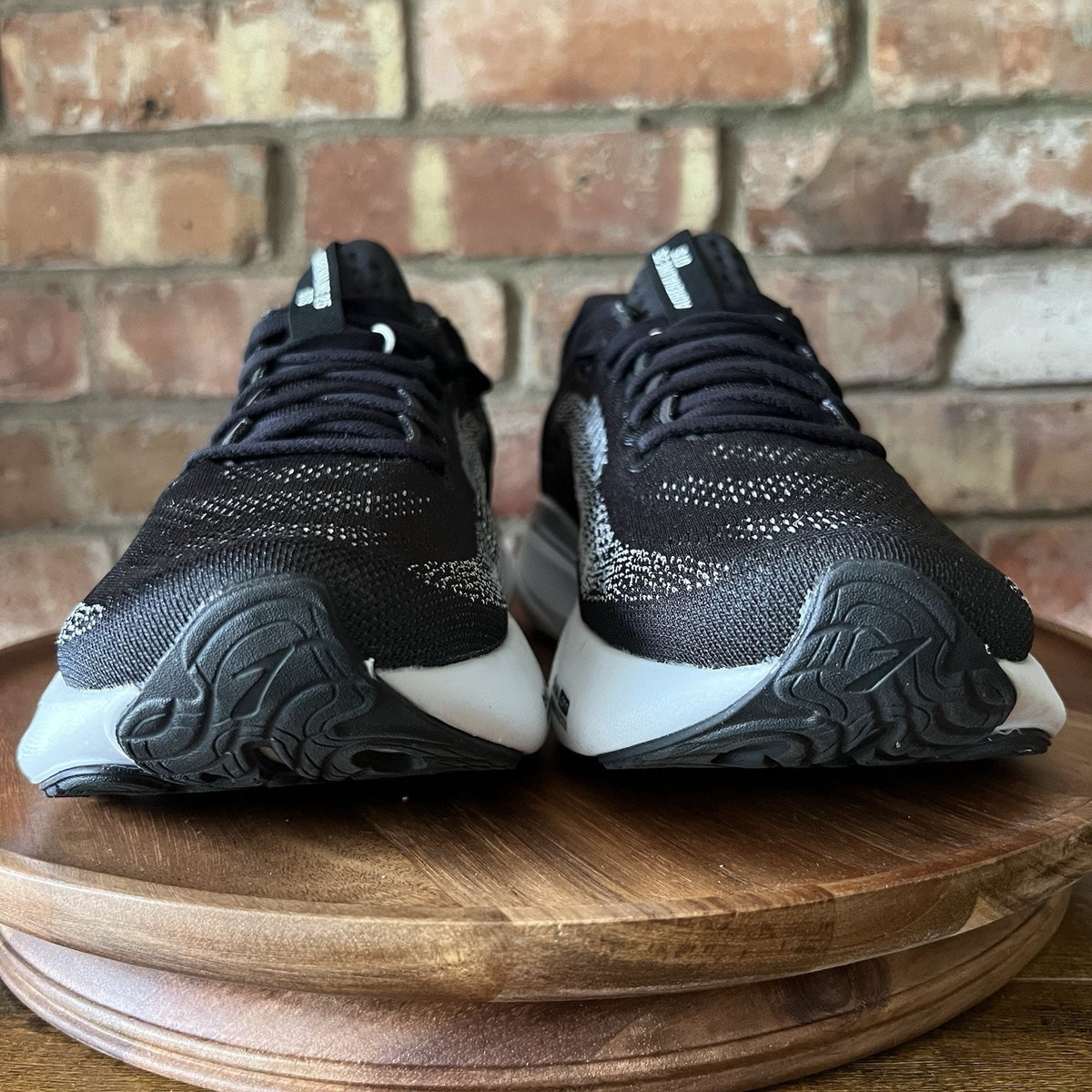 Brooks Adrenaline GTS 25 Supportive Mens 8 Black White Running Shoes Sneakers