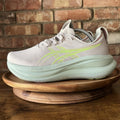 Asics Gel-Nimbus 28 Max Cushion Womens 7 Cream Green Running Shoes Sneakers