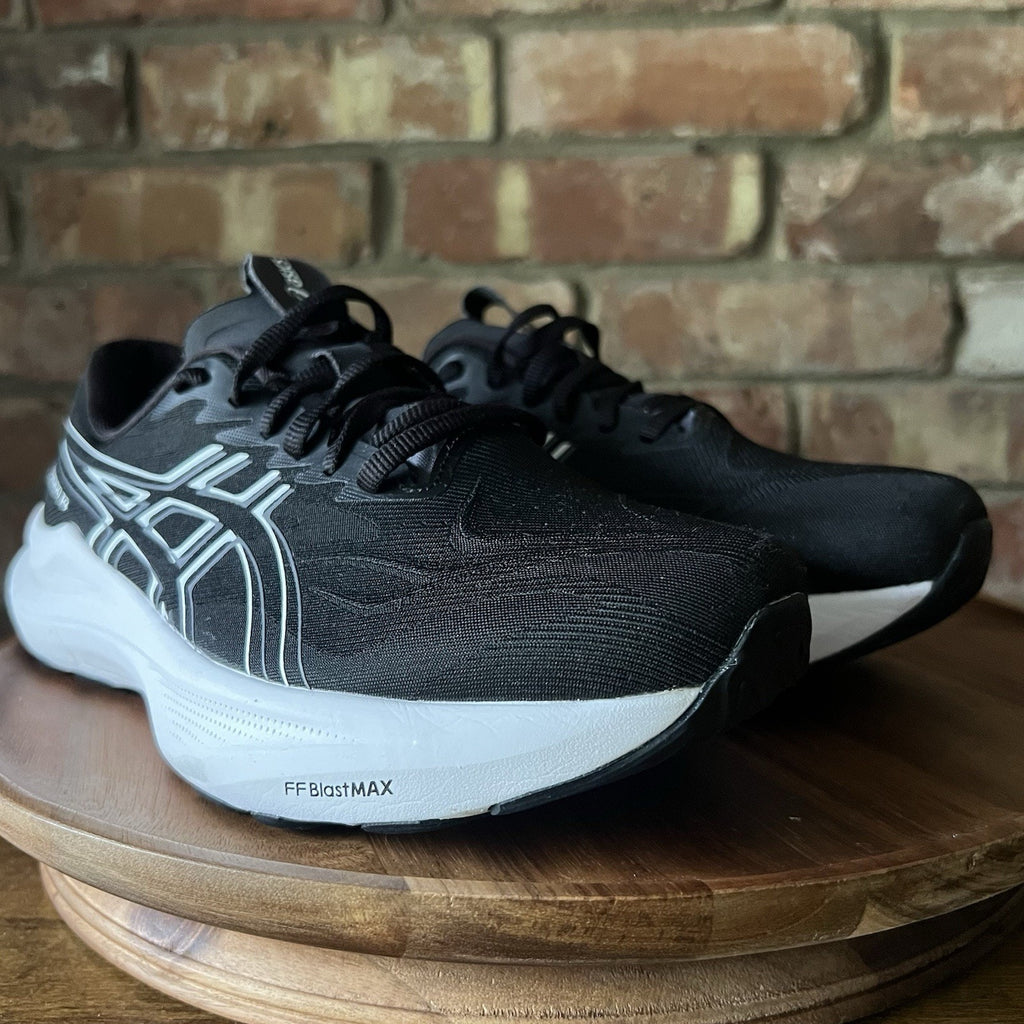 Asics GT-2000 14 Stability Womens 9 Wide Black White Running Shoes Sneakers