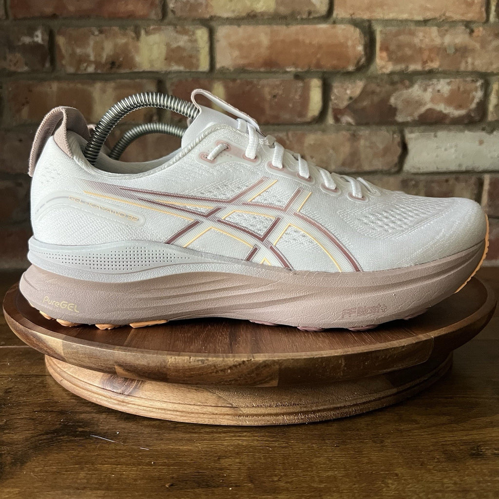 Asics Gel-Kayano 32 Stability Max Cushion Women's 9.5 White Taupe Running Shoes