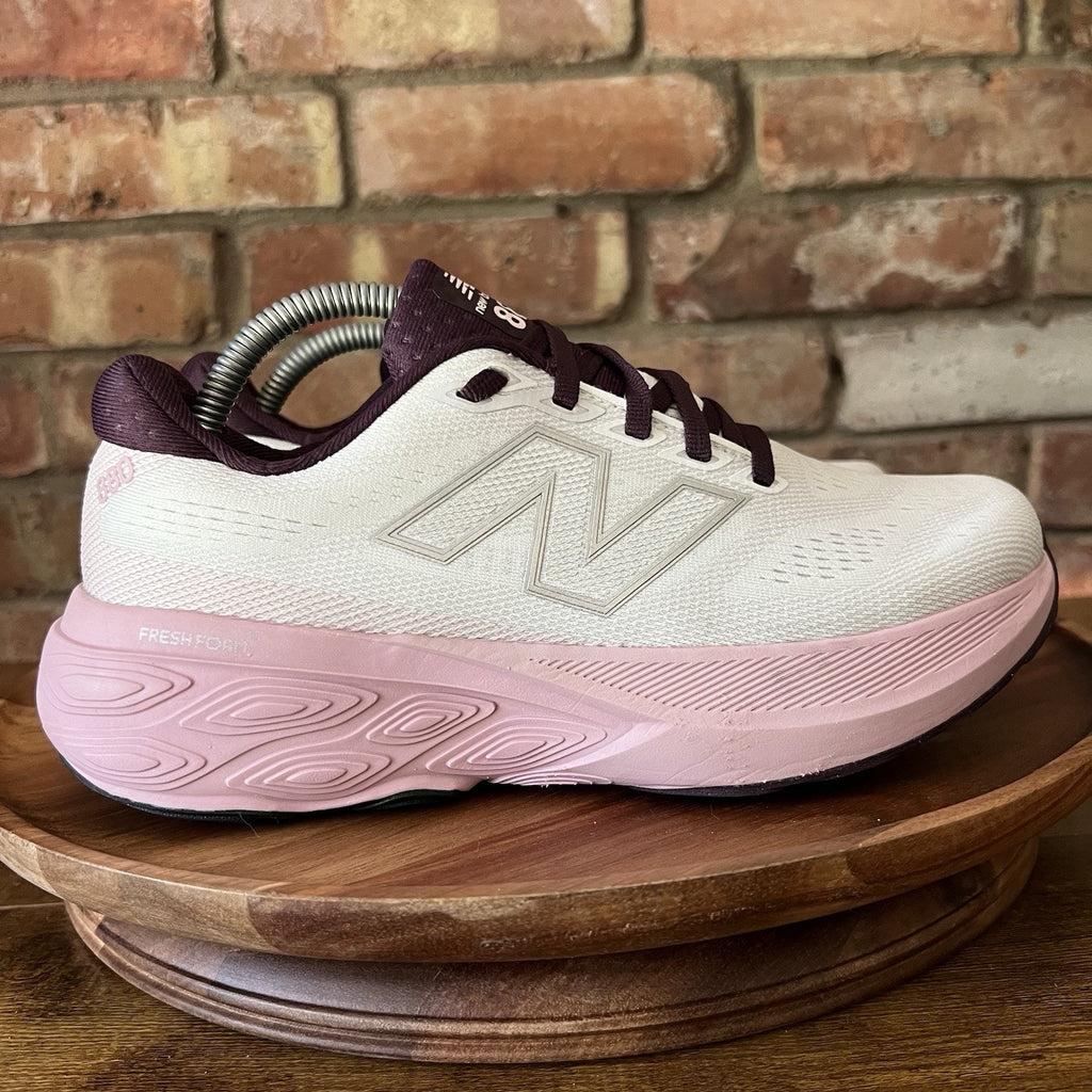 New Balance Fresh Foam X 880 v15 Womens 6.5 Pink White Running Shoes Sneakers