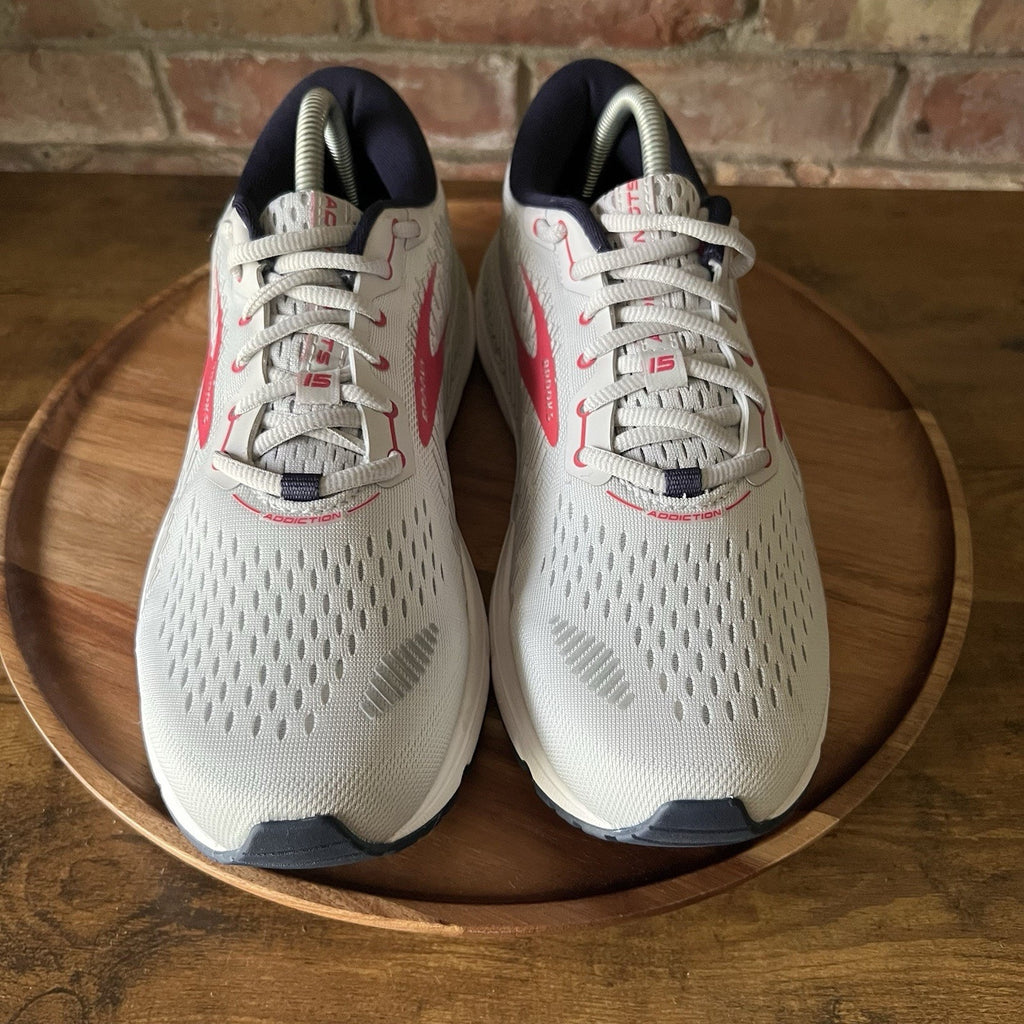 Brooks Addiction GTS 15 Supportive Balanced Running Womens 11 AA Gray Pink Shoes