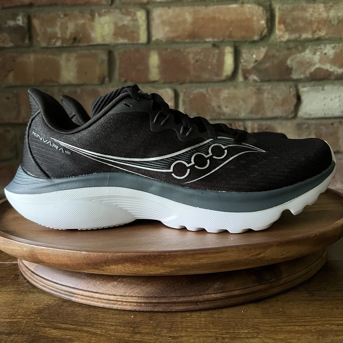 Saucony Kinvara 16 Women's 8 PWRRUN Neutral Cushion Running Shoes Sneakers