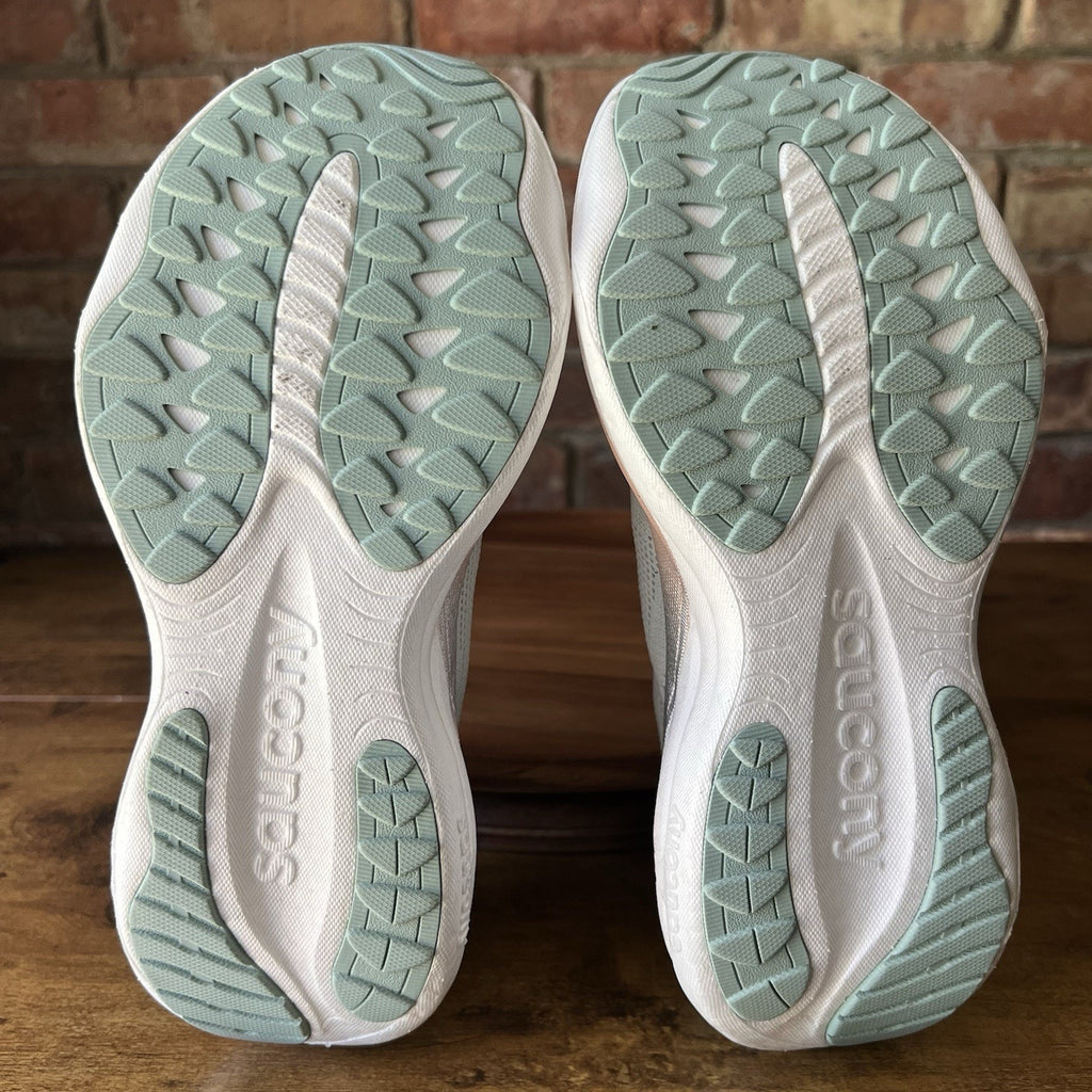 Saucony Ride 19 Women's 6 Wide Neutral PWRRUN Cushioned Running Shoes Sneakers