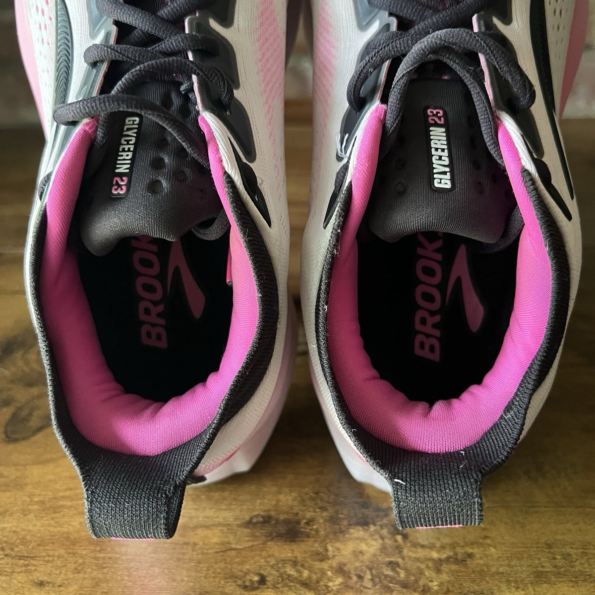 Brooks Glycerin 23 White Pink Max Cushion Women's 9.5 Neutral Running Shoes