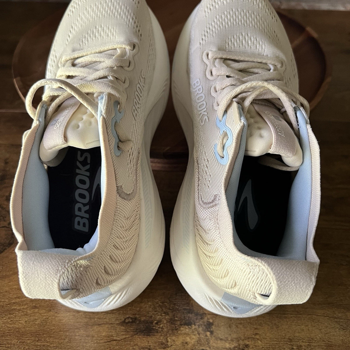 Brooks Adrenaline GTS 25 Supportive Women's 5 Cream Blue Running Shoes Sneakers