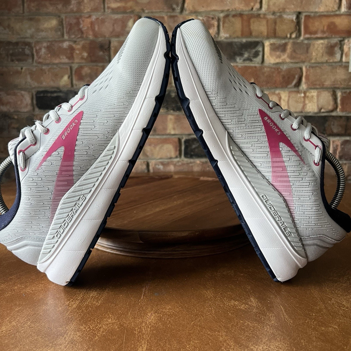 Brooks Addiction GTS 15 Supportive Running Womens 10.5 AA Gray Pink Shoes