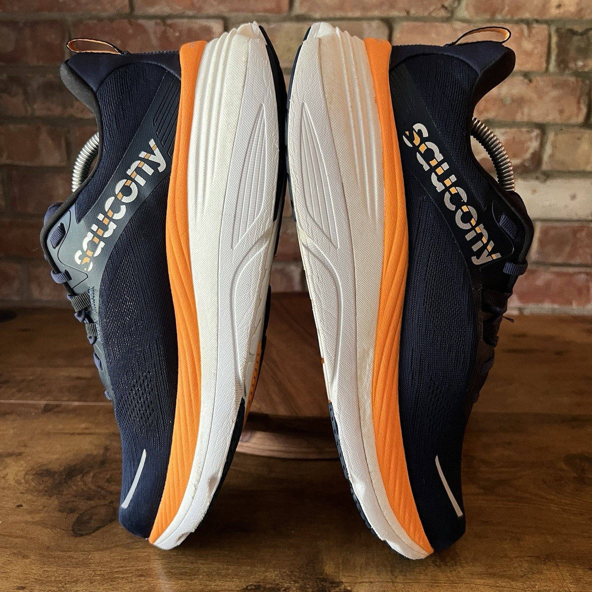 Saucony Hurricane 24 Max Cushion Stability Mens 11.5 Navy Running Shoes Sneakers