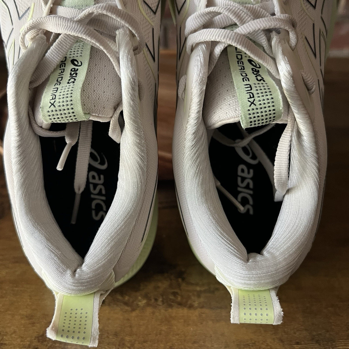 Asics GlideRide Max Cushion Running Womens 7.5 Beige Running Shoes Sneakers