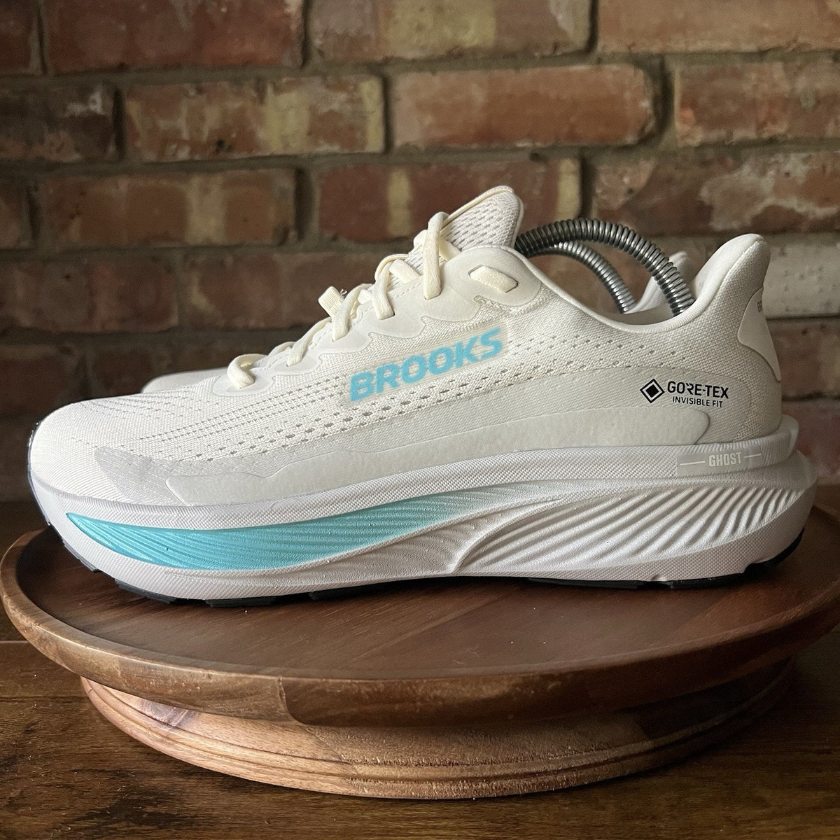 Brooks Ghost GORE-TEX Women's 11.5 Neutral Balance Cushion Blue White Shoes