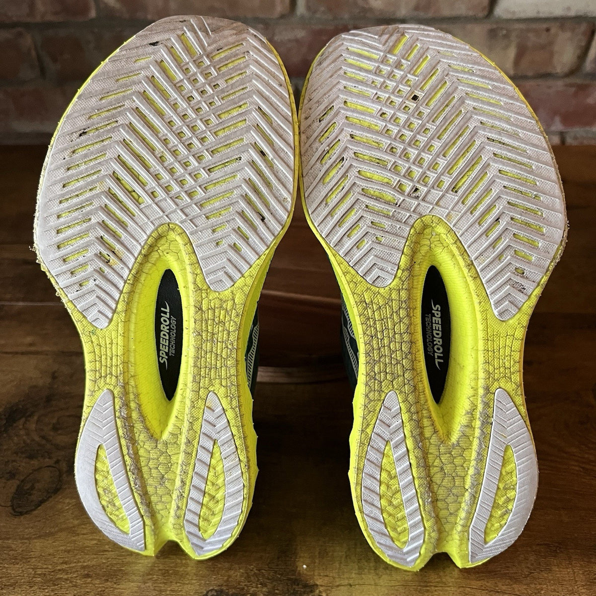 Saucony Endorphin Pro 4 Womens Size 8 Blue Yellow Race Running Shoes Sneakers