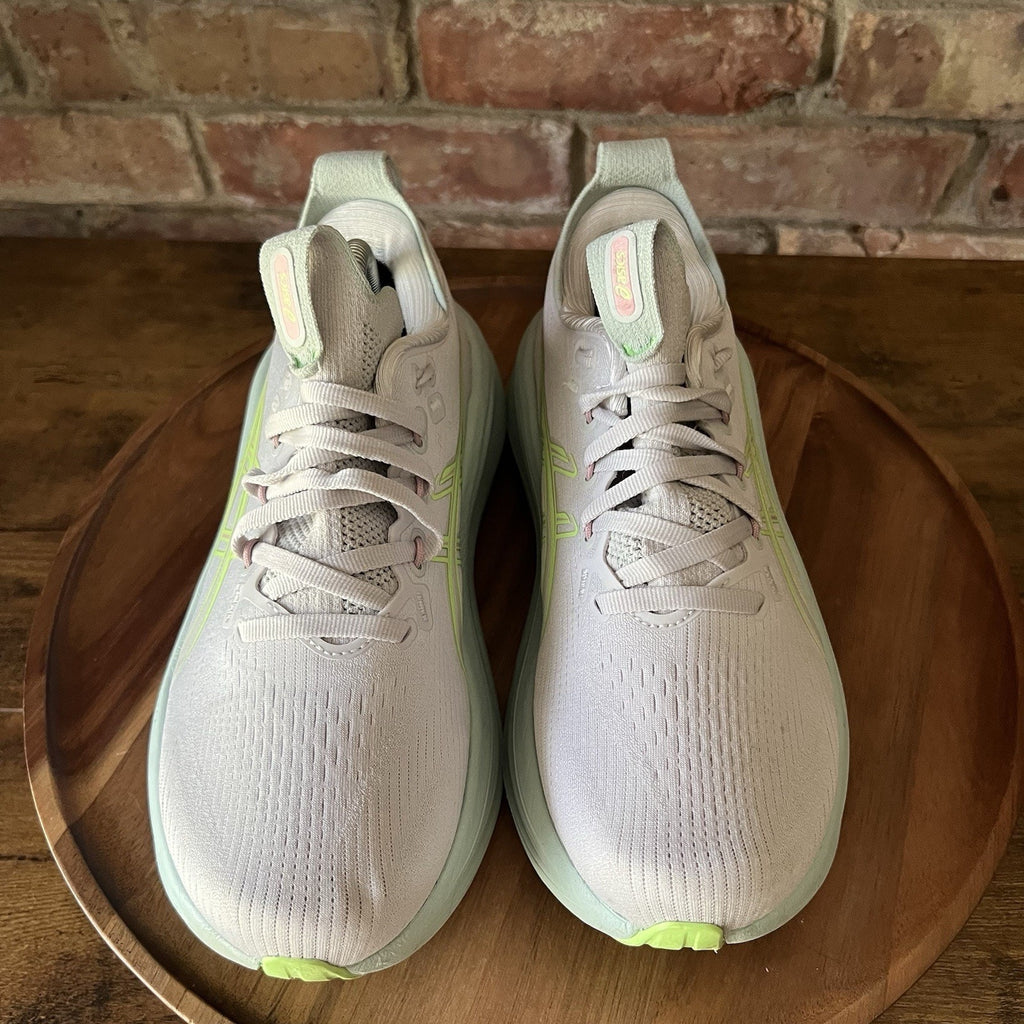 Asics Gel-Nimbus 28 Max Cushion Womens 7 Cream Green Running Shoes Sneakers