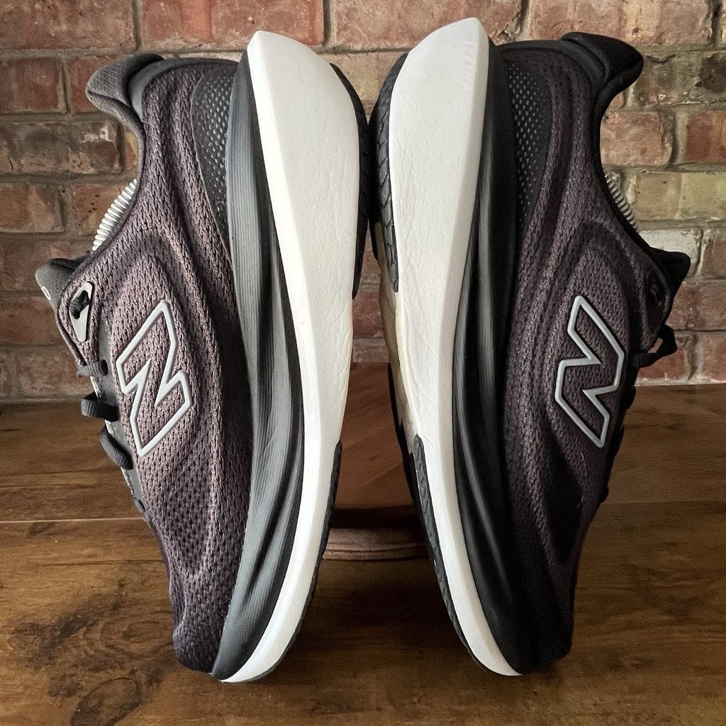 New Balance 1080v15 Womens 8 Black Neutral Soft Cushion Daily Running Shoes