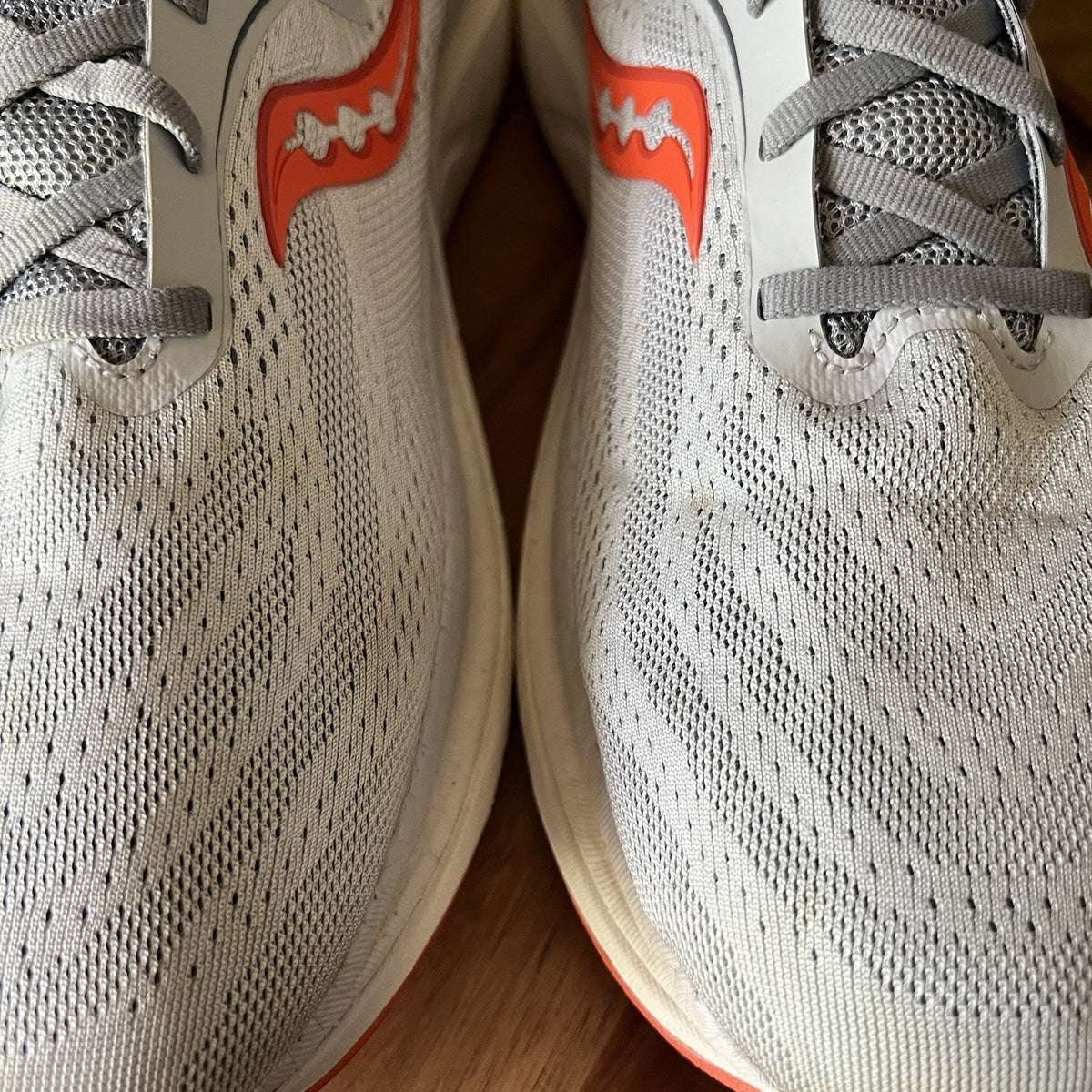 Saucony Tempus 2 Cloud Pepper 14 Stability Cushioned Running Shoes Sneakers