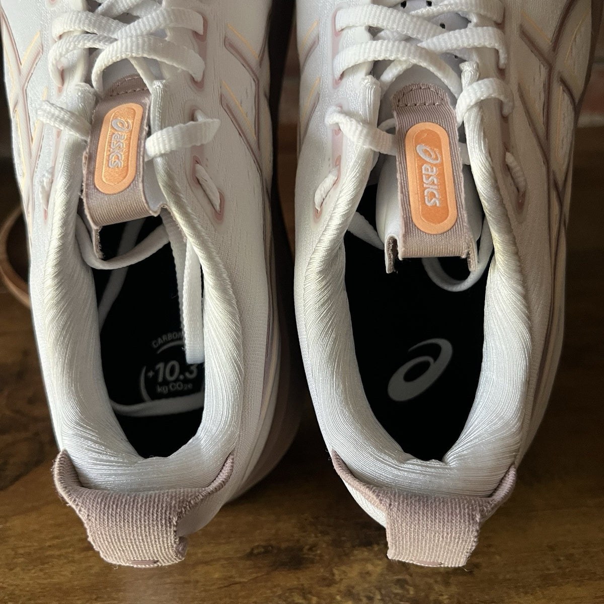 Asics Gel-Kayano 32 Stability Max Cushion Women's 9.5 White Taupe Running Shoes