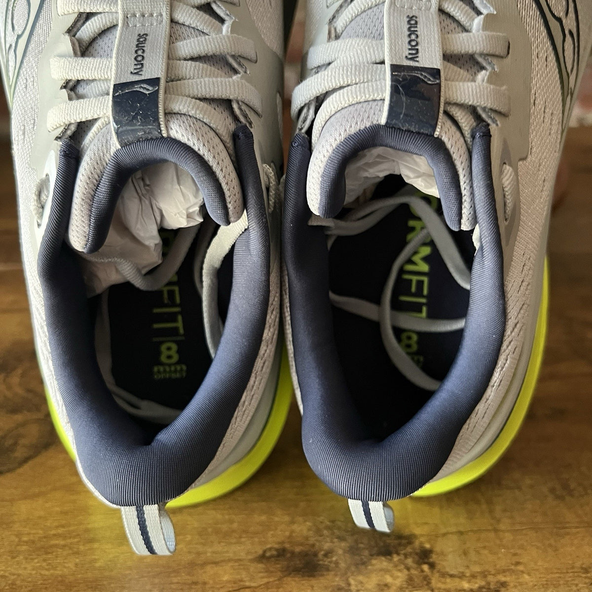 Saucony Guide 18 Stability Cushioned Gray Yellow Running Shoes Sneakers Mens 9.5