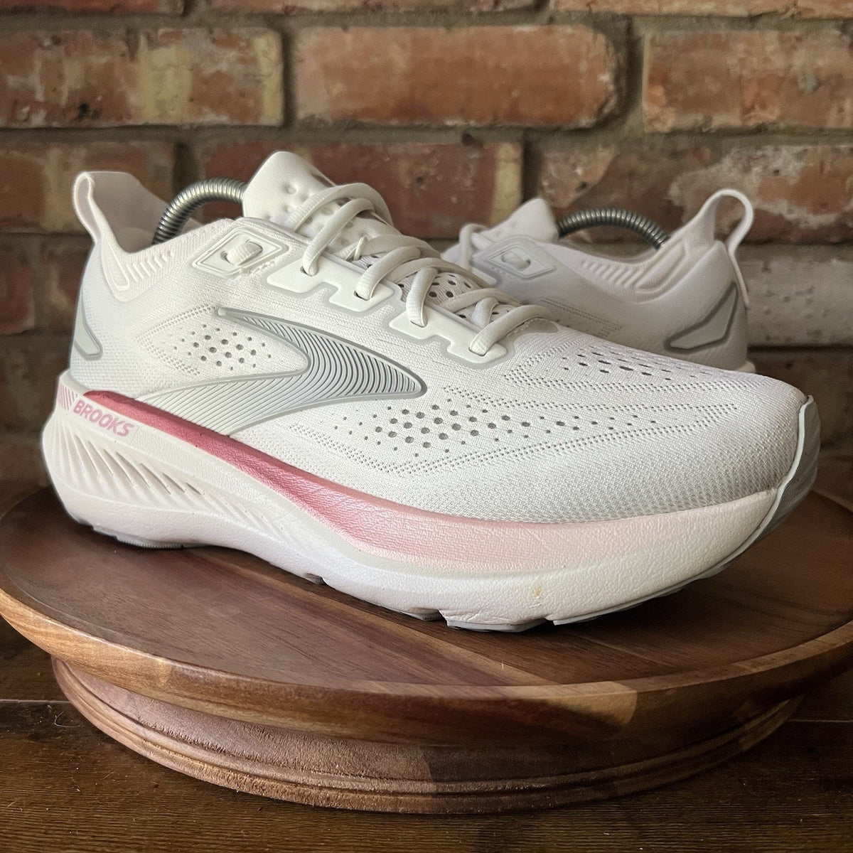 Brooks Glycerin GTS 23 Supportive Womens 10 White Pink Running Shoes Sneakers